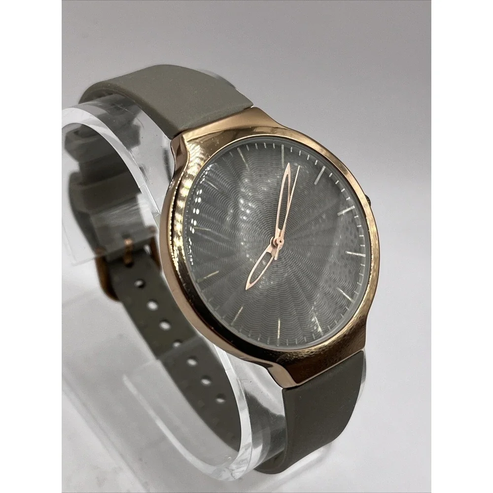 Xhilaration Women's Quartz Watch Gray Silicone Band Rose Gold Case- New‎ Battery
